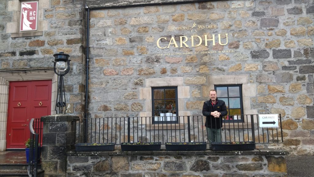 De Cardhu Distillery